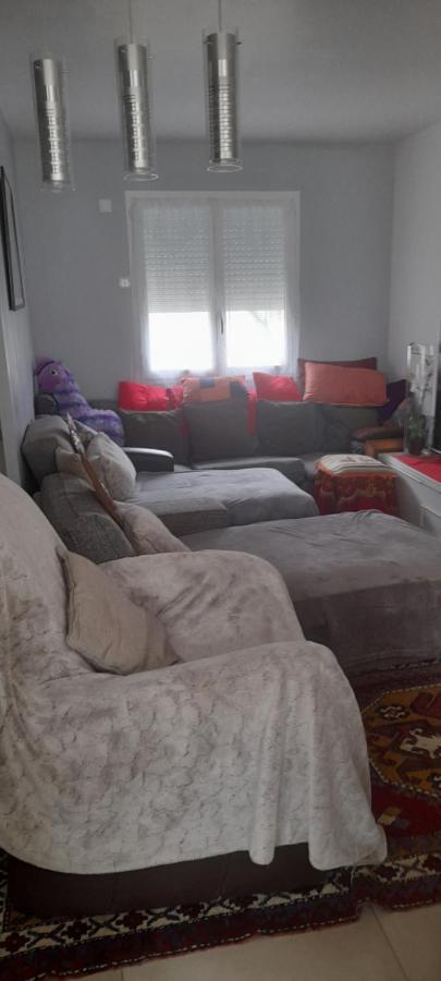1 Chambre Pour 2 Personnes "Chez L'Habitant" Maison Possede Un Petit Chien Quincy-Voisins Esterno foto